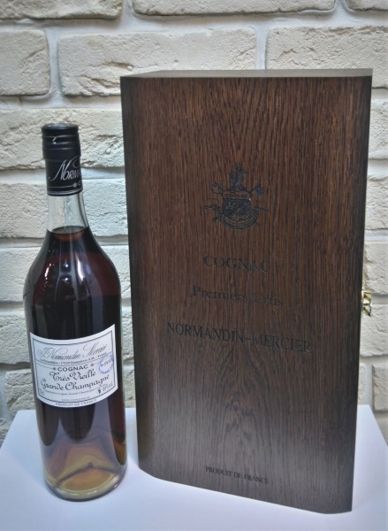 Tres Vieille cognac - Normandin-Mercier 1872 / купить коньяк 80 лет москва цена магазин поставщик импортёр